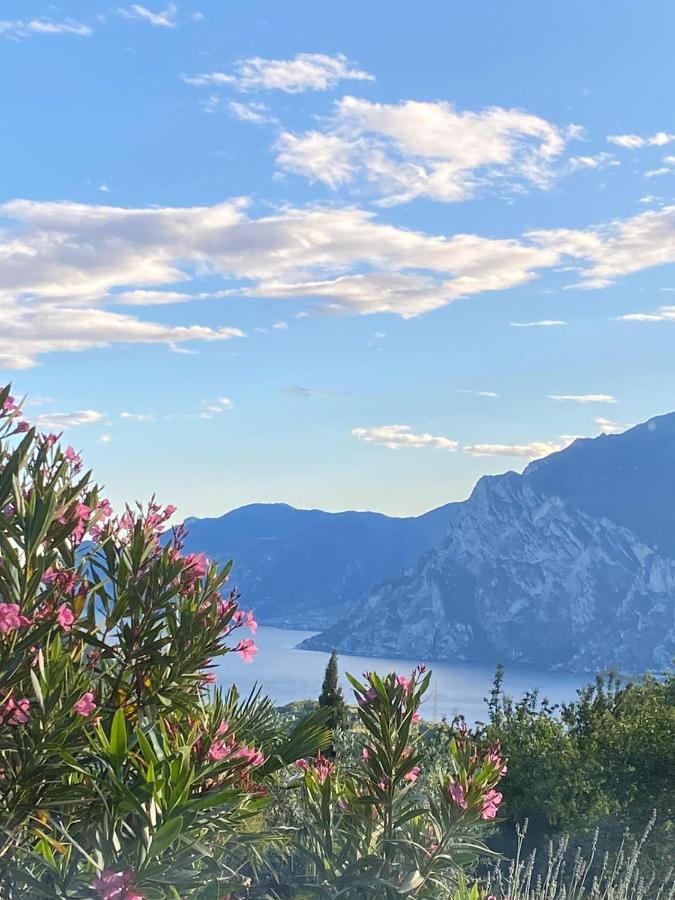 Casa San Tome Guest House Torbole Sul Garda Luaran gambar